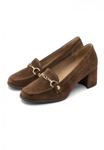 Туфли с высоким носом