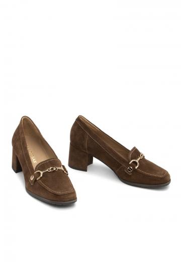 Туфли с высоким носом