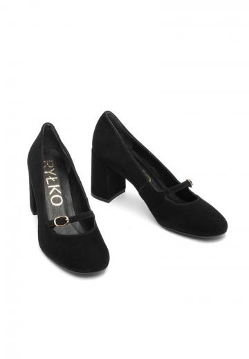 Туфли с ремешком