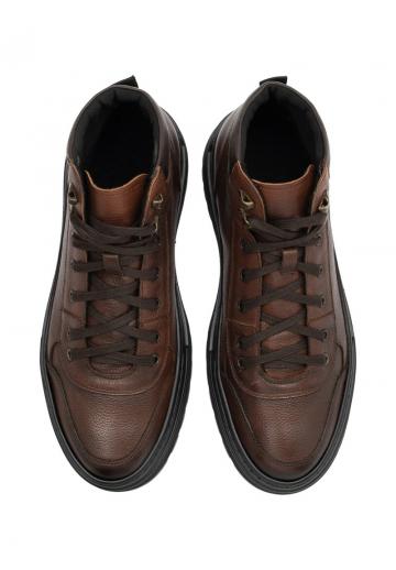 Ботинки на шнуровке