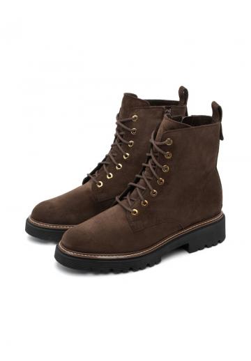 Ботинки на шнуровке