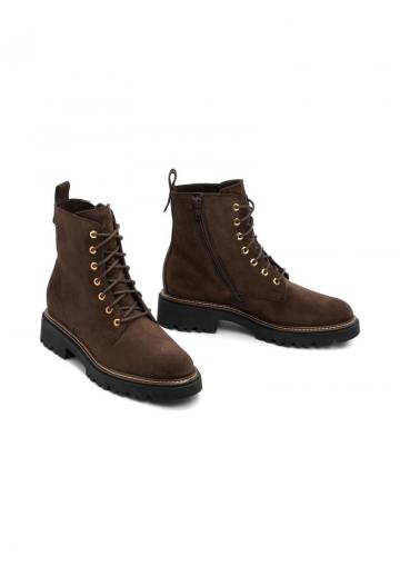 Ботинки на шнуровке