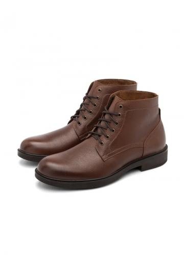 Ботинки на шнуровке