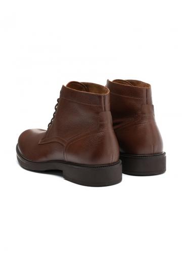 Ботинки на шнуровке