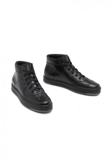 Ботинки на шнуровке