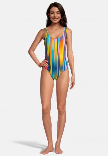 Слитный купальник