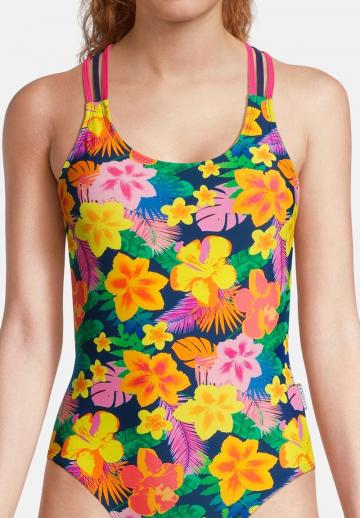 Слитный купальник