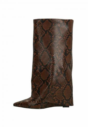 Высокие сапоги