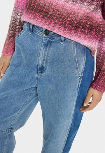 Прямые джинсы