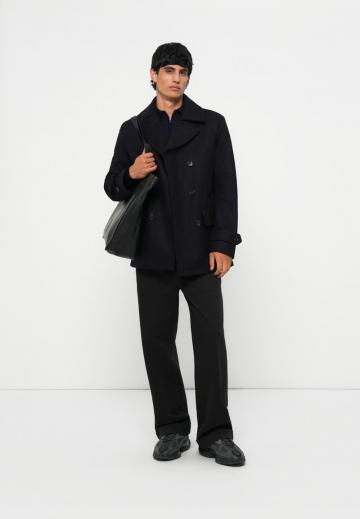 Короткое пальто