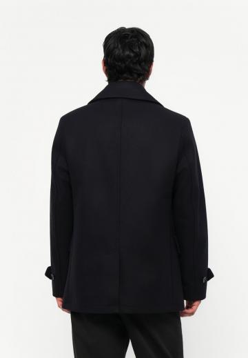 Короткое пальто