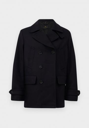 Короткое пальто