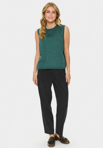 Пуловер без рукавов