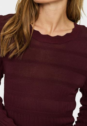 Вязаное платье