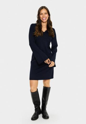 Вязаное платье