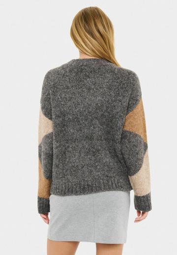 Пуловер с вырезом V