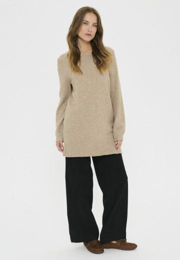 Длинный пуловер