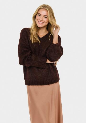 Пуловер с вырезом V