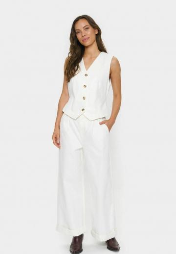 Джинсовая жилетка