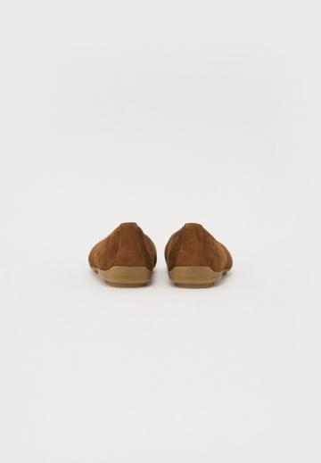 Спортивные балетки