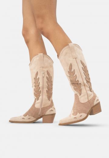 Ковбойские сапоги