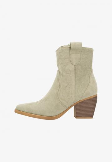 Ковбойские сапоги