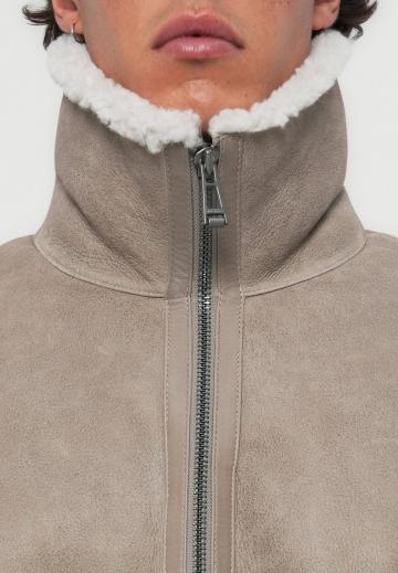 Кожаная куртка