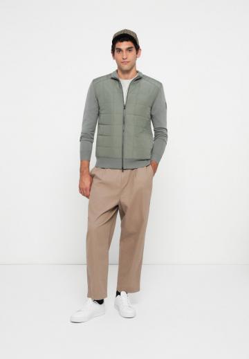 Вязаная кофта