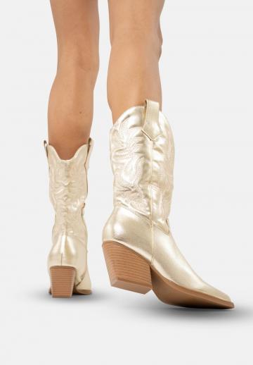 Ковбойские сапоги