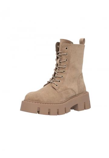 Ботинки на шнуровке