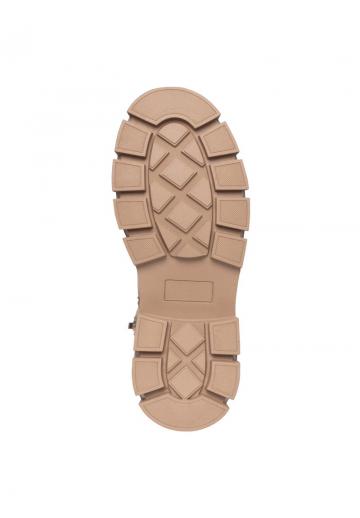 Ботинки на шнуровке