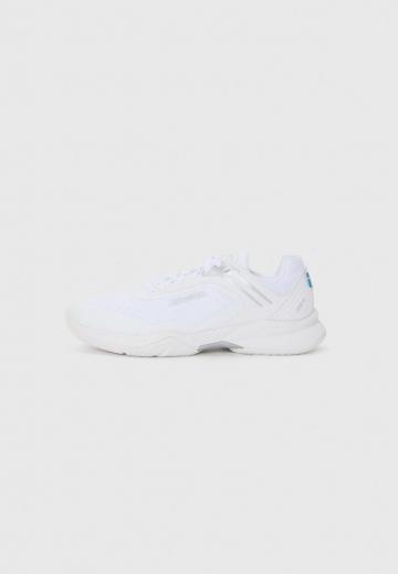 Кроссовки для зала