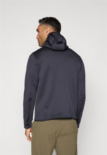 Флисовая куртка