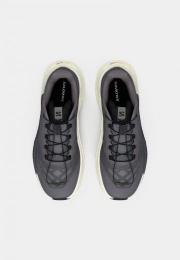 Беговые кроссовки