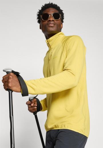 Спортивная кофта