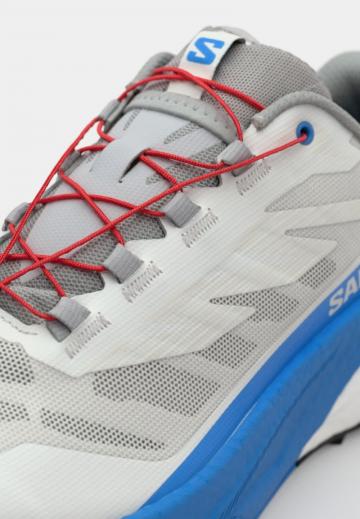 Беговые кроссовки