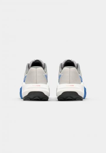 Беговые кроссовки