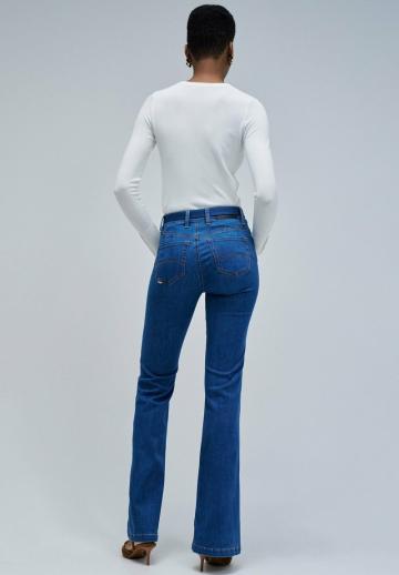 Клешеные брюки