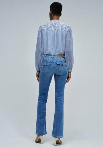 Клешеные брюки