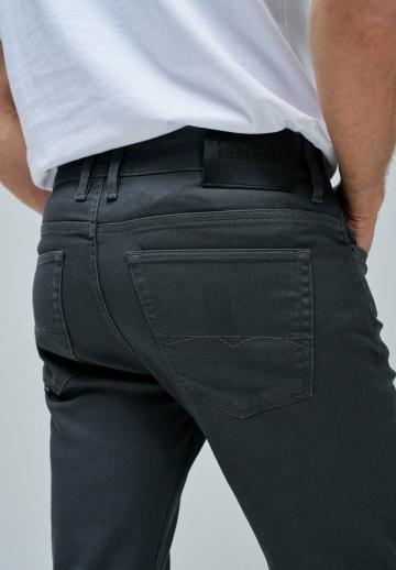 Узкие джинсы