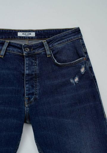 Узкие джинсы
