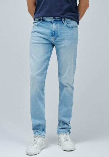 Узкие джинсы