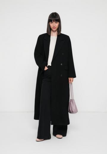 Шерстяное пальто