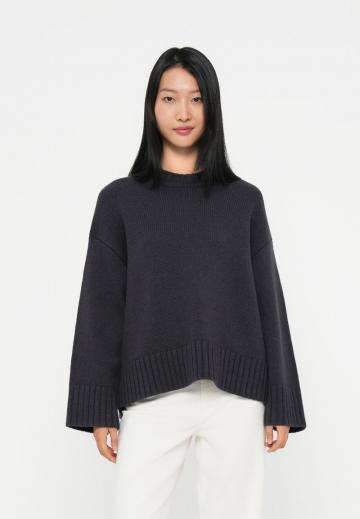 Длинный пуловер