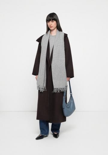 Шерстяное пальто