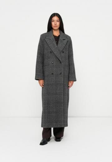 Шерстяное пальто