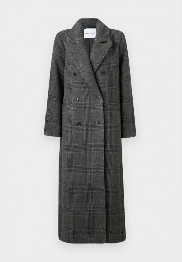 Шерстяное пальто