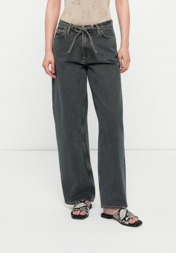 Свободные джинсы