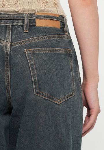 Свободные джинсы