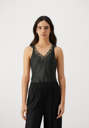 Майка-борцовка